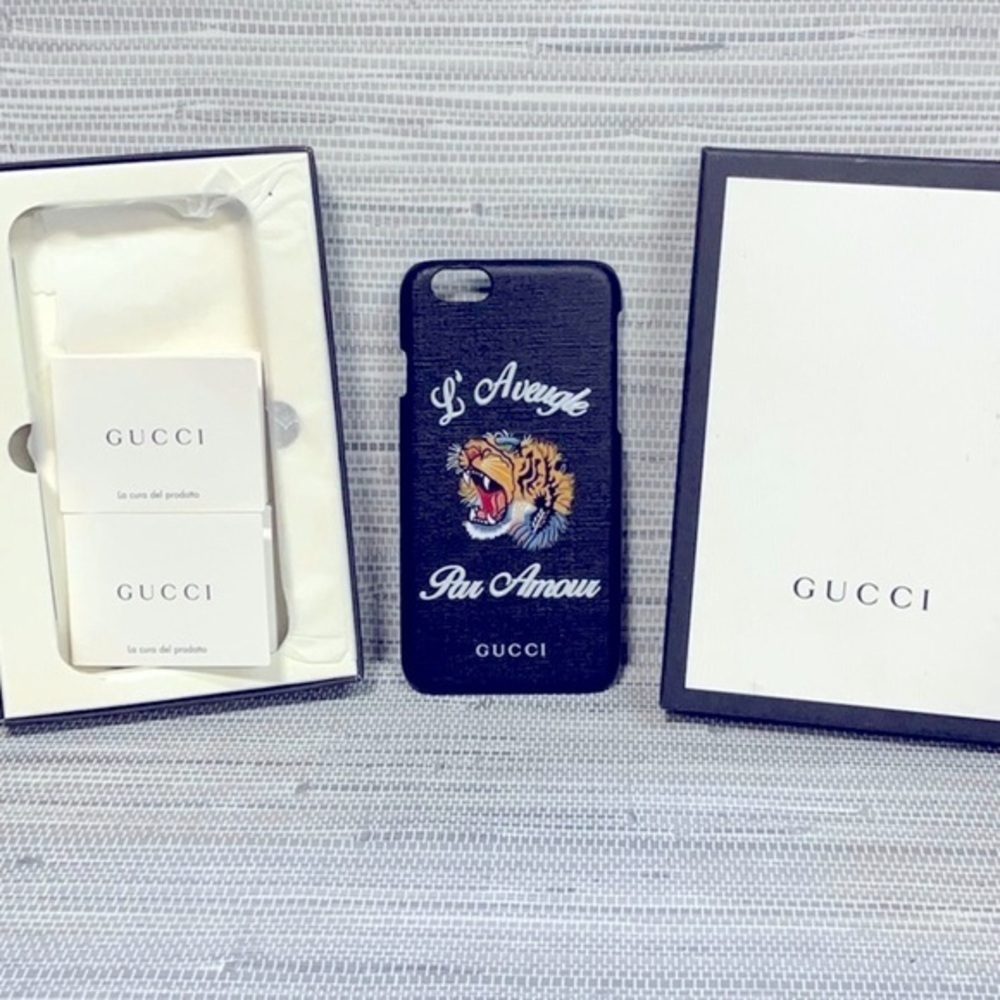 GUCCI I-PHONE CASE For 6,7,8 with box NEW